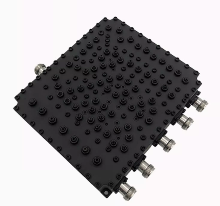  抱由镇双频三频四频五频腔体合路器4G+5G